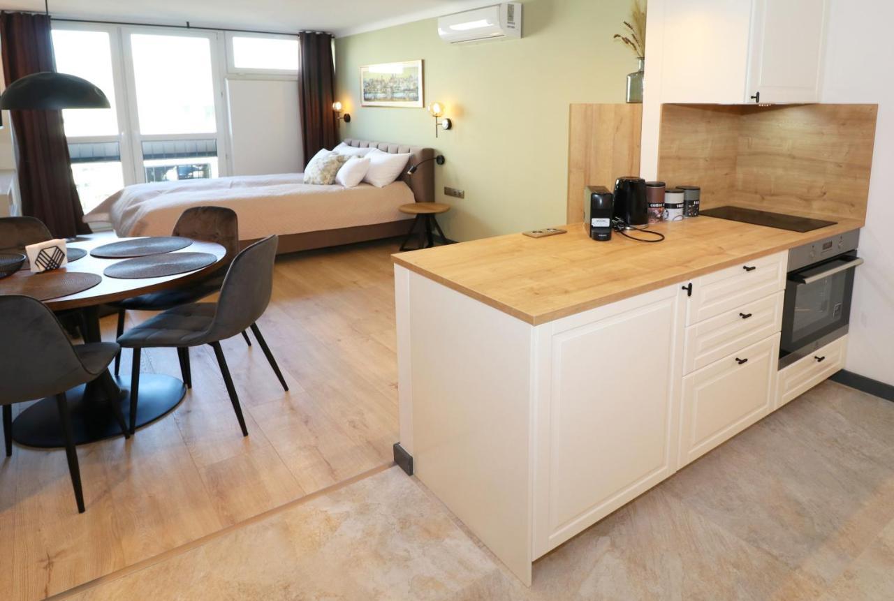 Falcon Apartment Center 3 Krolewska Varsó Kültér fotó